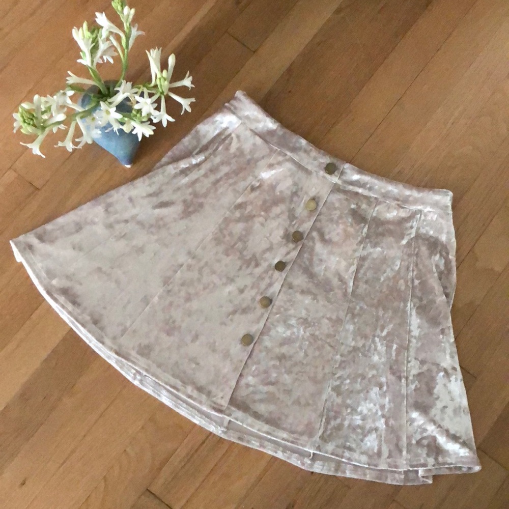 Vinnie louise pink skirt. Boutique.